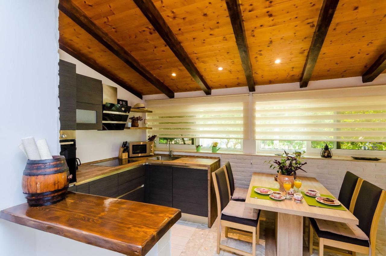 Camelia Luxury Apartments ดูบรอฟนิก ภายนอก รูปภาพ